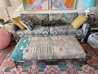 RUG-PRINTED FOLKTHREAD OTTOMAN