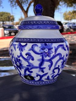 Ralph Lauren vase