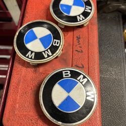 3 BMW Center Caps 50$ Takes Them 