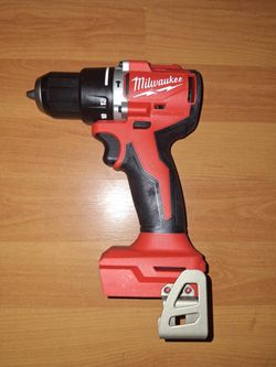 
Milwaukee M18 1/2 Inch Hammerdrill Drill Driver