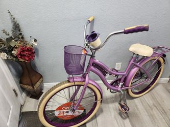 Huffy Bike Nel Lusso Beach Cruise 24 condition like new Ready to ride good condition