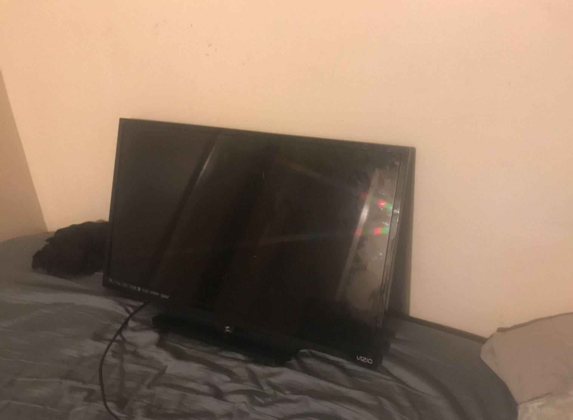 Good Condition 28 To 32inch Smart Tv