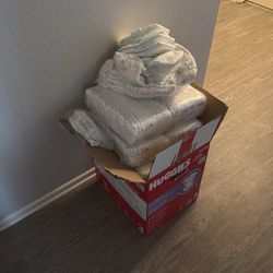 Brand New Diapers (Size Newborn - 2)