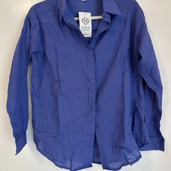 Lightweight linen blue button-up shirt. 
