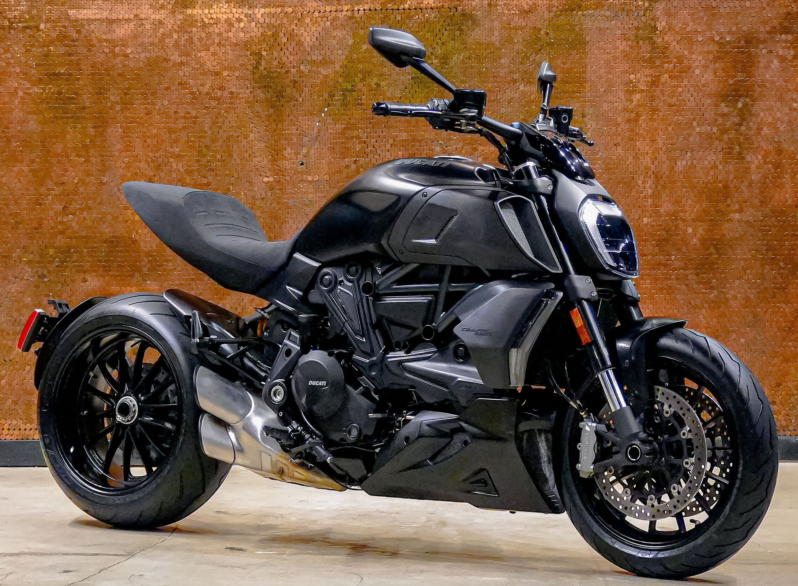 2021 DUCATI DIAVEL 1260 