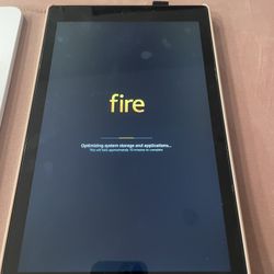 🔹 Amazon Fire HD 10 (7th Generation) With Case And Keyboard 