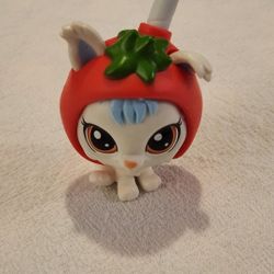 LPS Angora Rabbit Bunny.  HTF!  Thirsty Pets Blind Bag.  #4-157.  Year 2019.  White & Blue with Blue Eyes.  Adorable Littlest Pet Shop figurine.  Bund