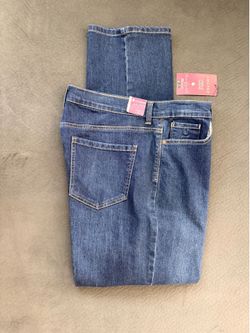 New, Amanda Jeans size 14 average taper leg classic rise jeans
