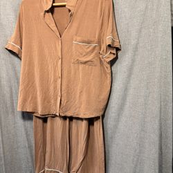 GAP Body Pajama Set Beige Short Sleeve Button Up With Drawstring Pants Cozy Size Large 