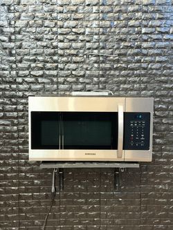 SAMSUNG OVER THE RANGE MICROWAVE w/WARRANTY! R3269A