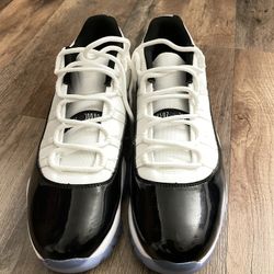 Jordan 11 Low Concord