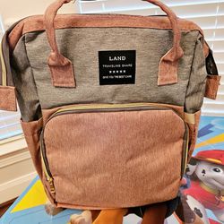 DIAPER BAG WITH CHANGING PAD