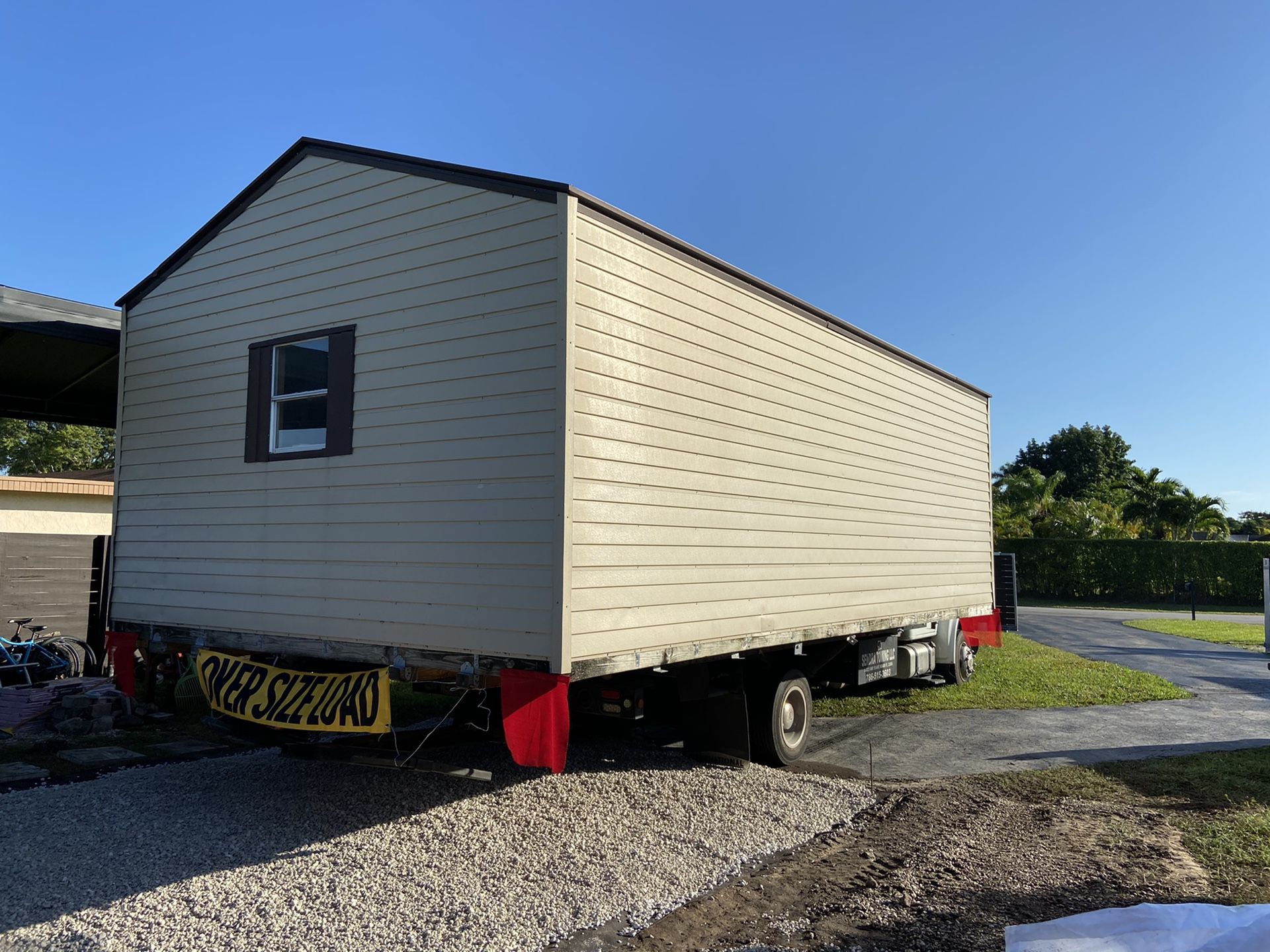 Shed relocated,,, movemo casita de patio