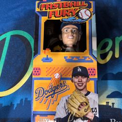 Roki Sasaki Bobblehead Dodgers Sga 2025