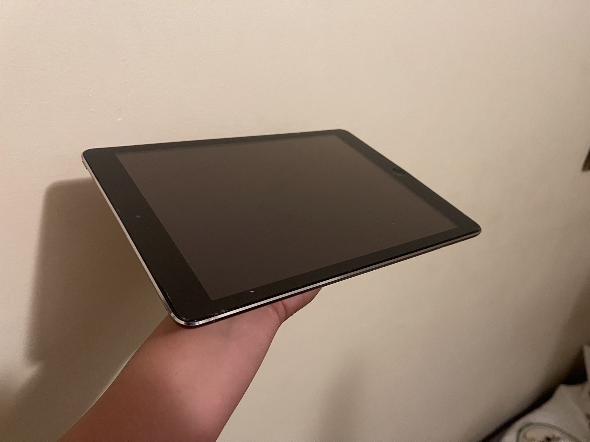 iPad Air (1st Gen) 64gb