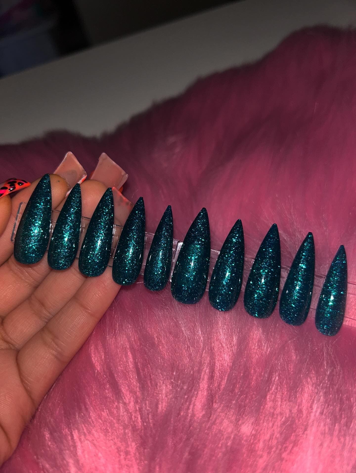 Medium Size Stiletto Press Ons