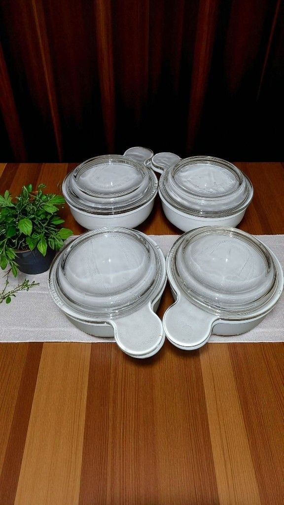 Vintage Pyrex Corning Ware Grab-its