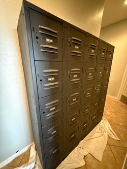Metal sports storage locker
