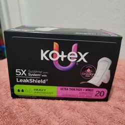 Una caja de cotex por $6