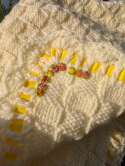 Mantita Con 2 Agujas A A Crochet