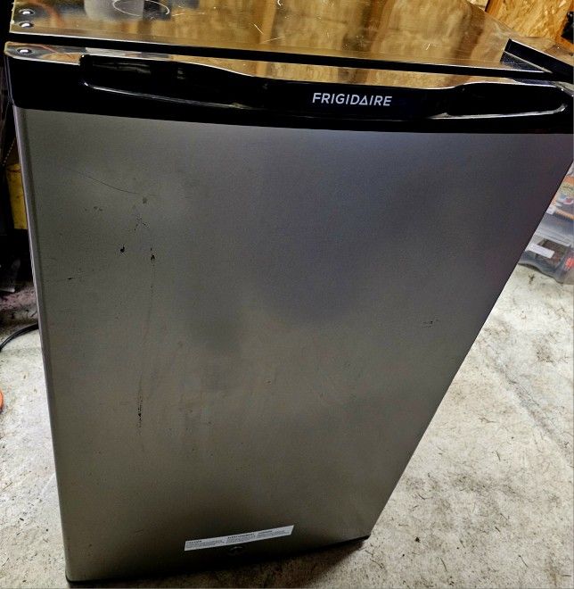Frigidaire Mini Fridge with Freezer