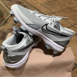 Nike Trout 9 Plastic “TPU” Molded Baseball Cleats (Sizes Available: 7.5, 8, 8.5, 9, 11)