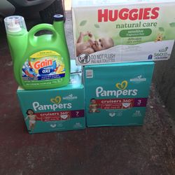 Pampers And Wipes 