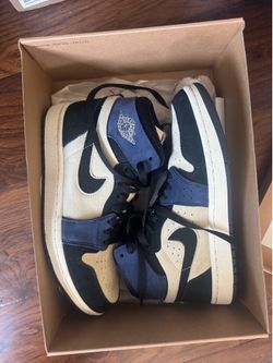 Nike Jordans Mids
