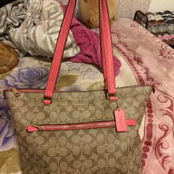 Coach Bag -NEED IT GONE ASAP!!PRICE IS FIRM 