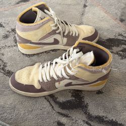 Jordan 1 Mid Se Craft “Inside Out”