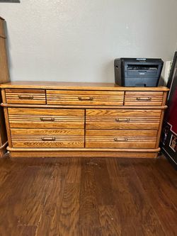 2 dressers