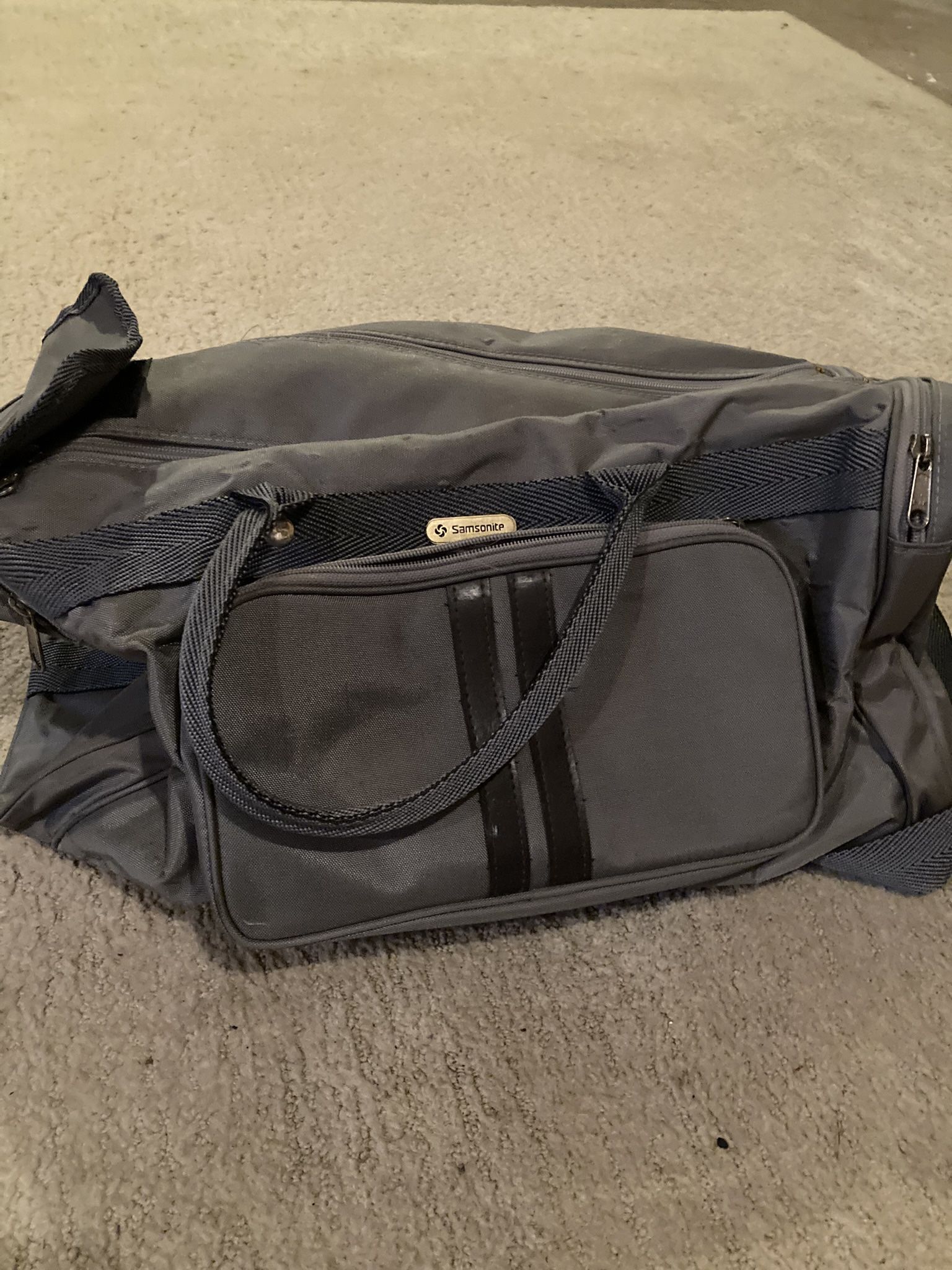 Samsonite Duffel Bag for Sale in Normal, IL OfferUp