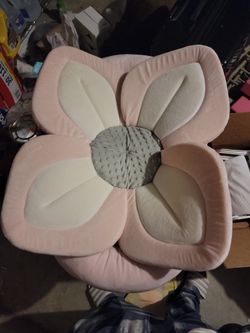 Blooming Bath Lotus 