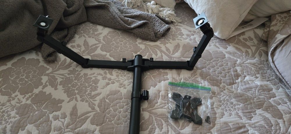 Dual Mounts Monitor "13-32"