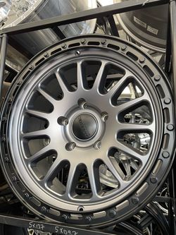 Aftermarket 5x139.7 rims for older Dodge & Jeep full-size ​Vehicle Fitment: Save yourself the daily disappointment of looking at rusted-out stock trim
