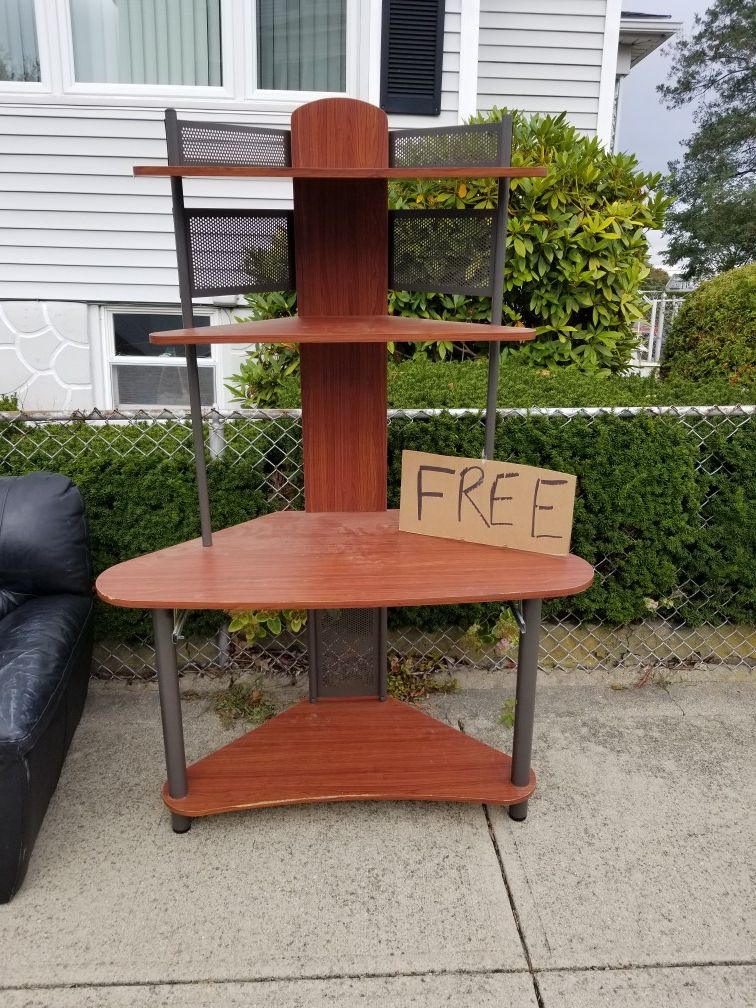 Free desk