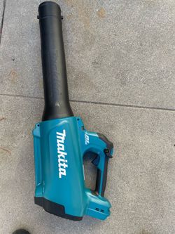 Makita 116 MPH 459 CFM 18V LXT Lithium-Ion Brushless Cordless Leaf Blower (Tool-Only)