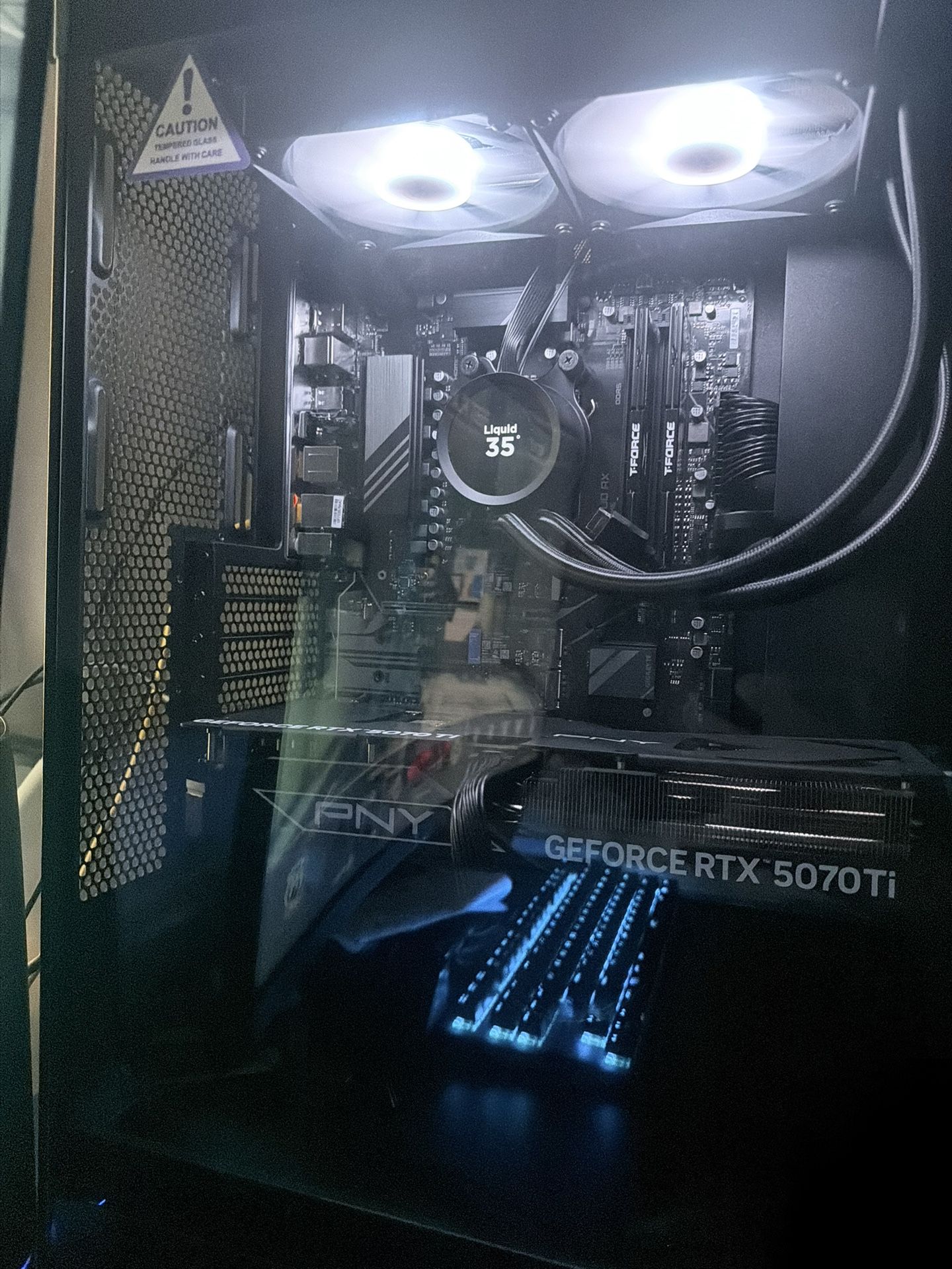 Gaming PC With 5070TI