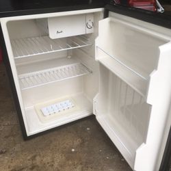 Mini Refrigerator Black