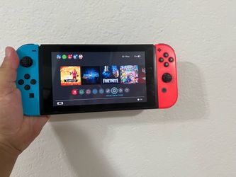 Nintendo switch no charger has wear