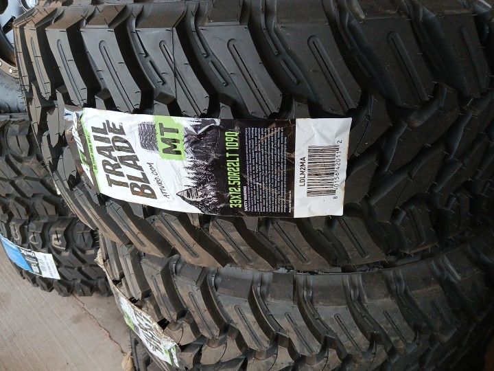 33 X12 .50 R22  AttuRRo Trail BlaDe