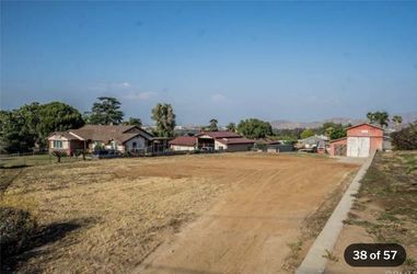 Outdoor Parking / Storage