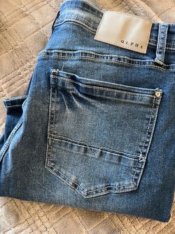 Alpha Jeans