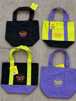 🎃 Trader Joe's Limited Edition "Trick-or-Treat" Halloween Mini Canvas Tote Bags - Set of 4 🎃