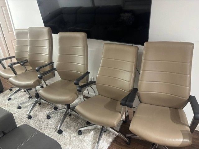 Modern High-Back Executive Office Chair - Taupe/Beige
