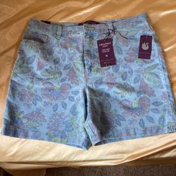 Shorts Size 14