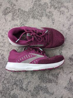 Brooks Range 2 Pink Running Shoes 1203621B553 Women's Sz 6 B