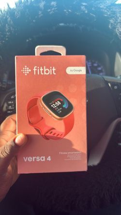 Fitbit versa 4