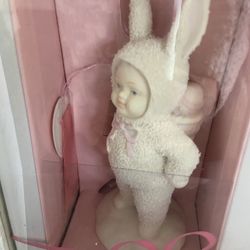 Snow bunnies Figurine
