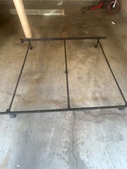 Queen Bed Frame - Metal with wheels